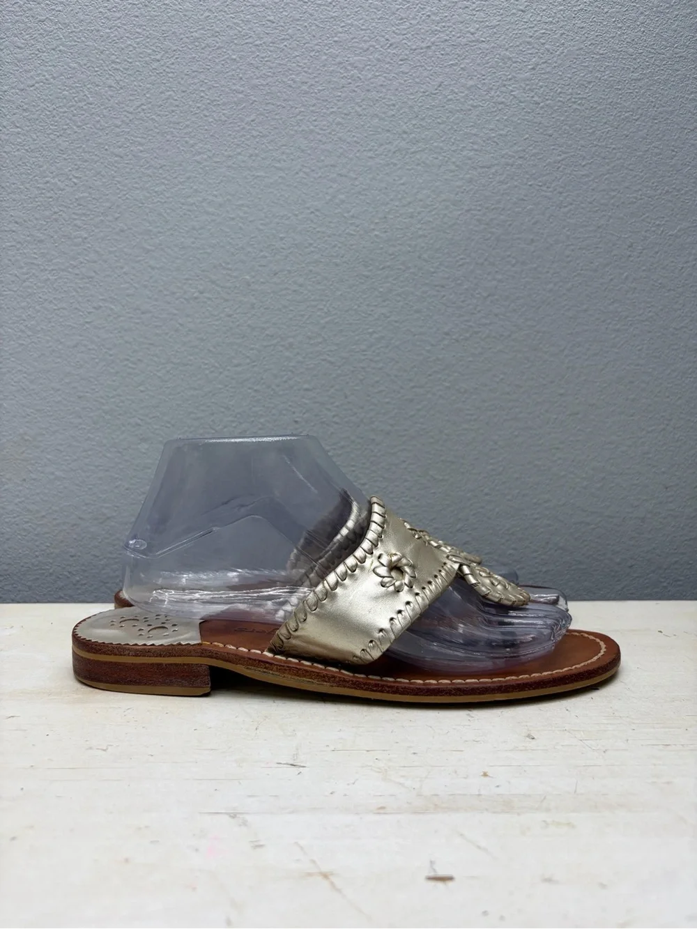 Jack Rogers Silver Leather Navajo Thong Sandals Size 8